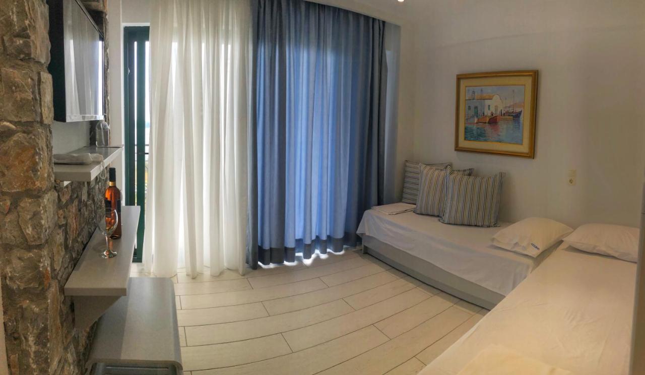 Azzurro Hotell Katsaros  Exteriör bild