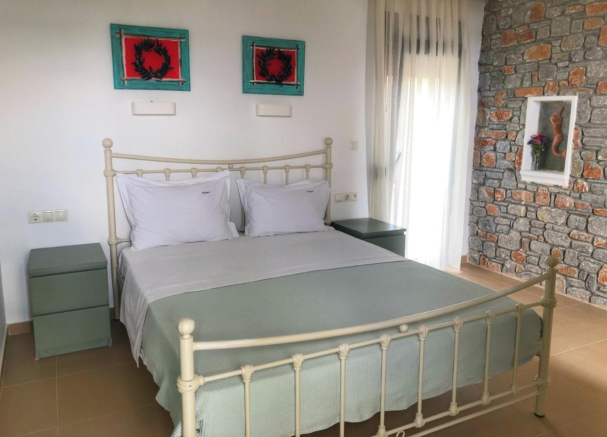 Azzurro Hotell Katsaros  Exteriör bild