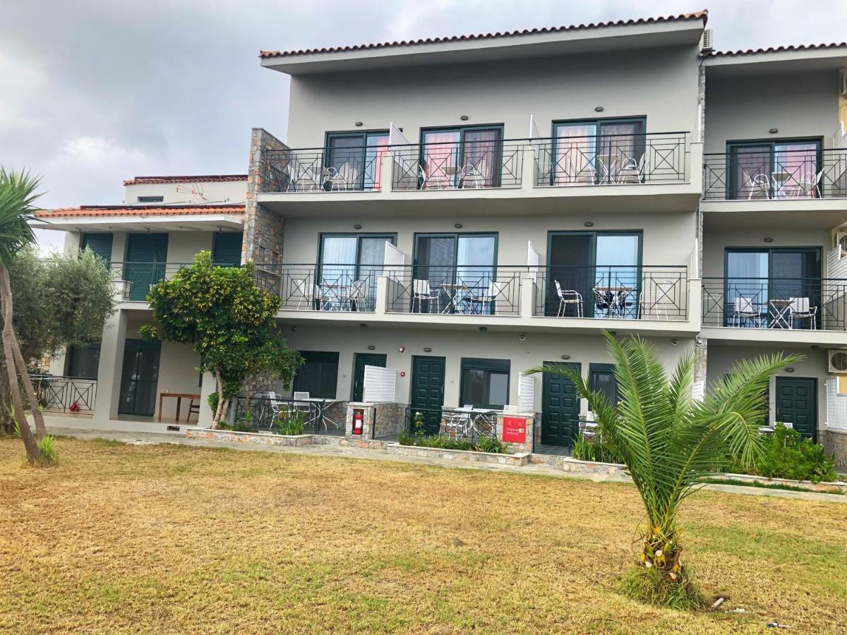Azzurro Hotell Katsaros  Exteriör bild