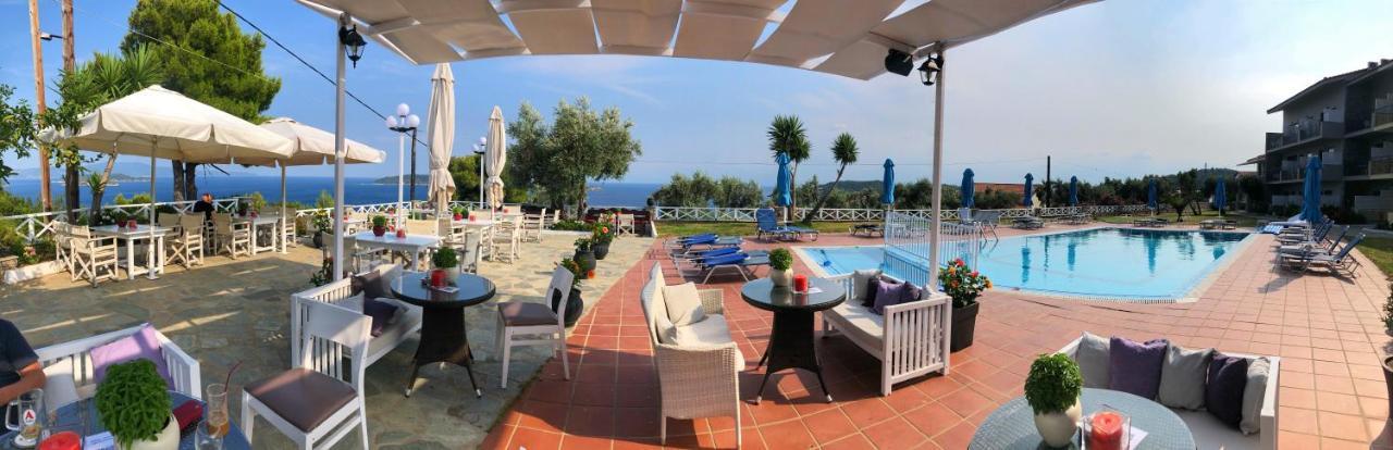 Azzurro Hotell Katsaros  Exteriör bild