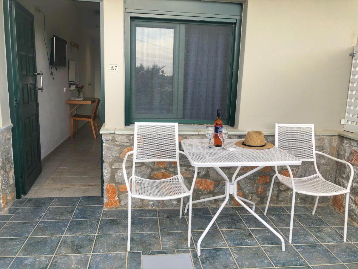 Azzurro Hotell Katsaros  Exteriör bild