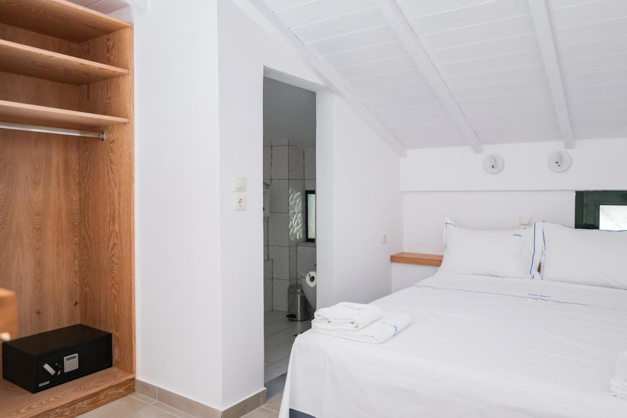 Azzurro Hotell Katsaros  Exteriör bild